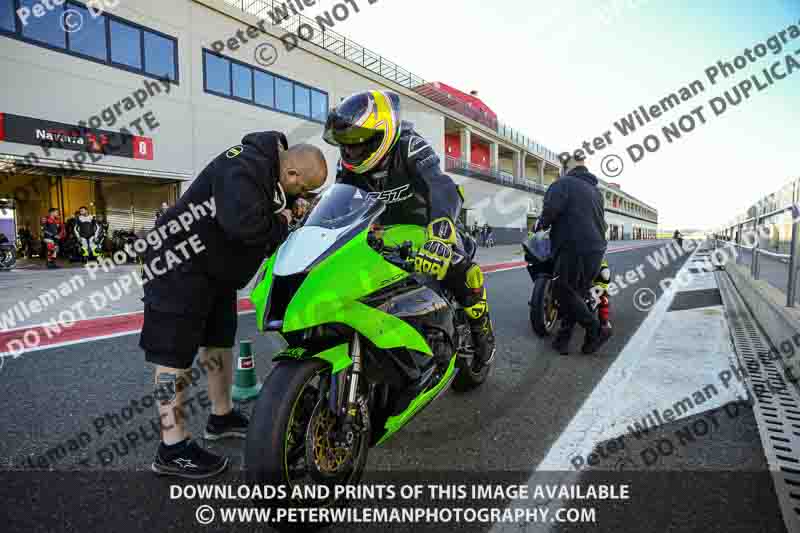 cadwell no limits trackday;cadwell park;cadwell park photographs;cadwell trackday photographs;enduro digital images;event digital images;eventdigitalimages;navarra;no limits trackdays;peter wileman photography;racing digital images;trackday digital images;trackday photos